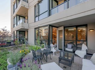 160 3rd St W #302, North Vancouver, BC V7M0A9