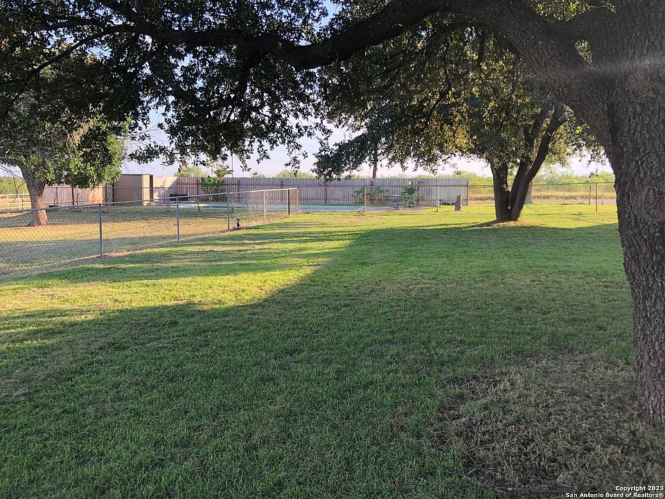 2nd image of 1260 FM 2368
