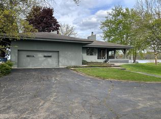 11975 E Lee Mar Dr, Vicksburg, MI 49097