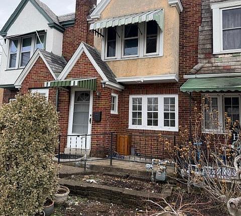 2nd image of 529 N Lafayette St