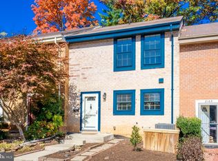 2165 Golf Course Dr, Reston, VA 20191