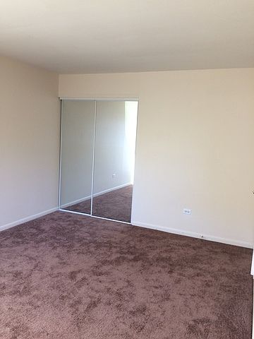 2nd image of 8101 W 84th St APT 8