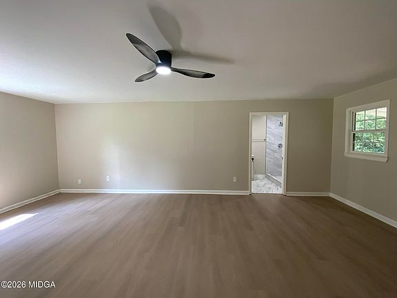 3rd image of 304 Tyree Dr