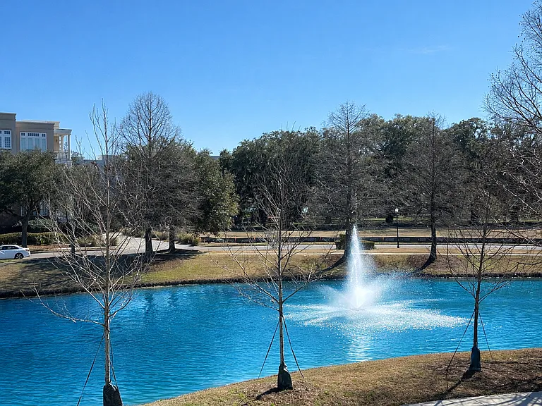Townhome Balcony Views!