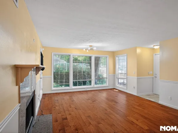 1203 Gettysburg Pl, Sandy Springs, GA 30350