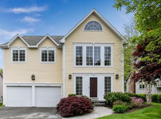 14 Talmadge Ln, Stamford, CT 06905