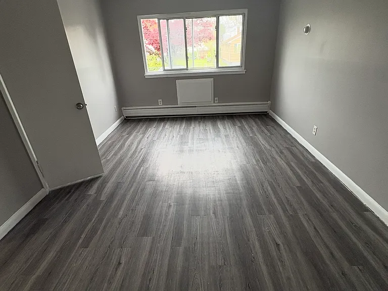 85 Price St #B — Photo 2