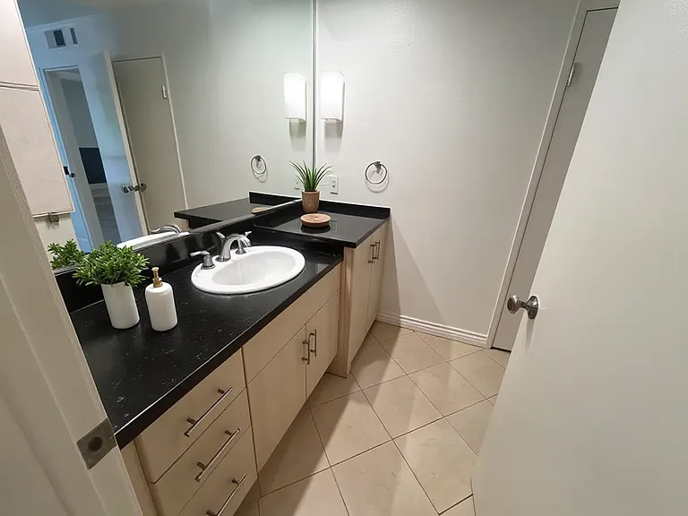 7826 Topanga Canyon Blvd #226 — Photo 25