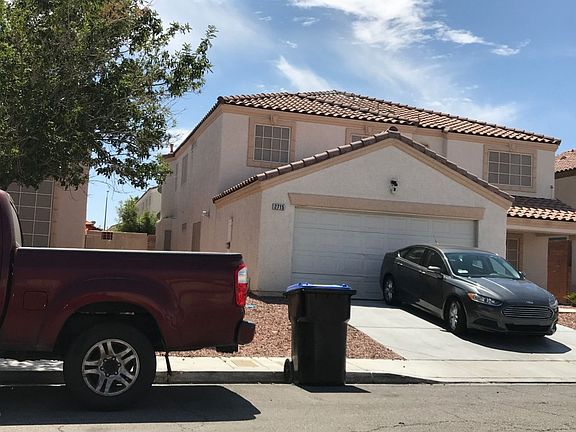 2nd image of 2715 Paradise Isle Ave