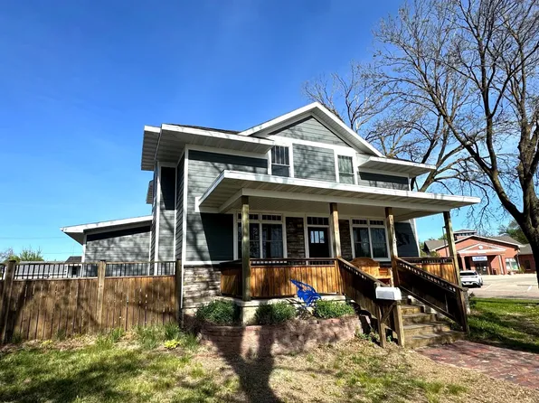 121 N Lucas St, Pierce, NE 68767