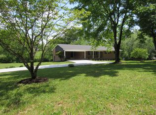 839 Clover Hill Rd, Maryville, TN 37801