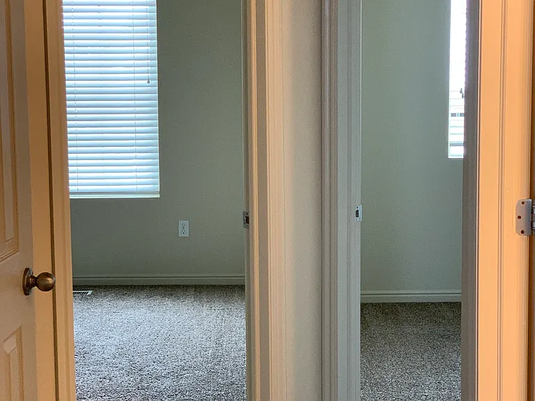 466 E Apple Grove Ln — Photo 10