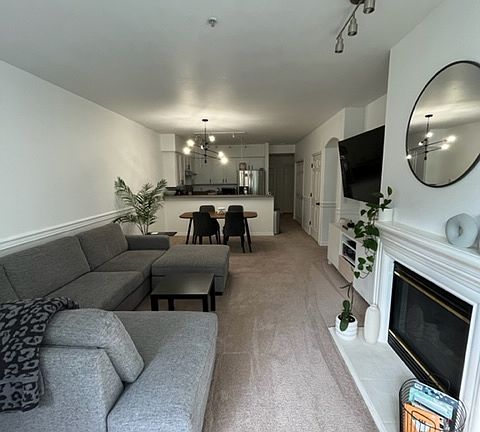 Living room/dining area from other point of view