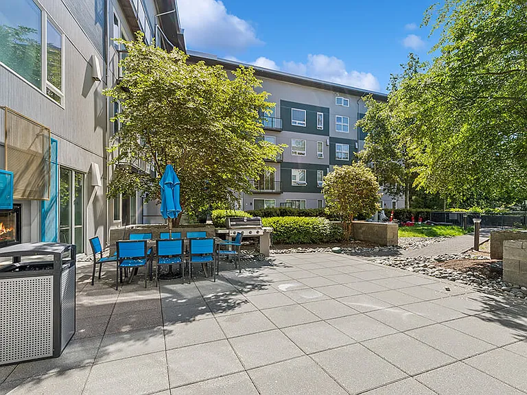 Riverpark Apartments — Photo 18