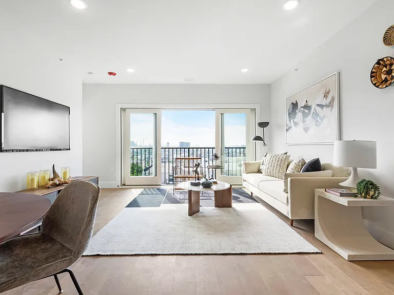 620 Palisade Ave #404 — Photo 3