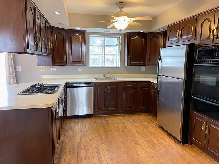 126 Meadowbrook Ln — Photo 11