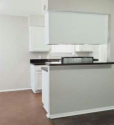3rd image of 209 Roberts Cir APT A