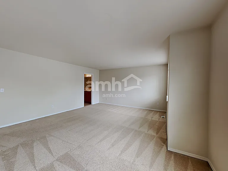11119 184th St E — Photo 10