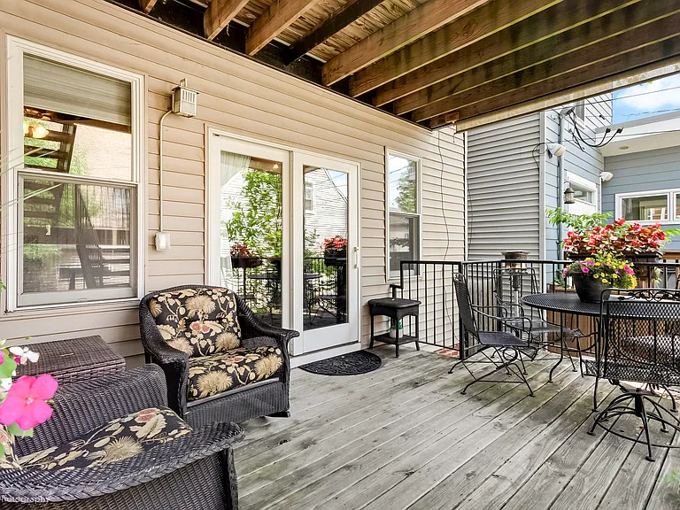 3702 N Hermitage Ave #1 — Photo 17