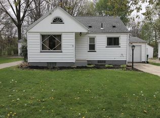 356 E Central Ave, Ravenna, OH 44266