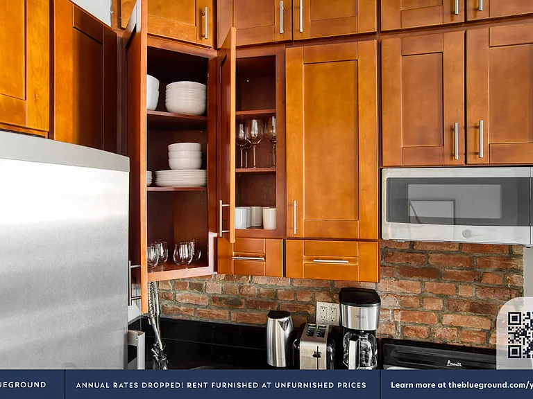 234 W 14th St #3E — Photo 8