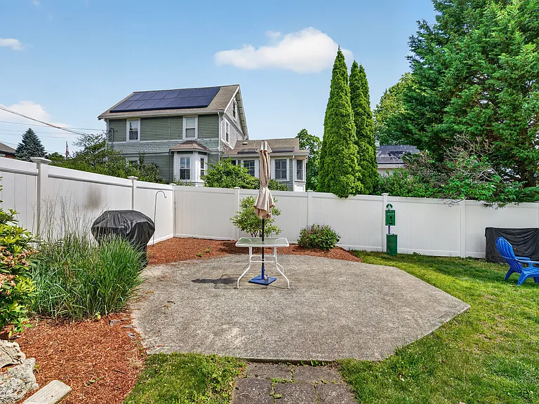75 Elm St #1 — Photo 16