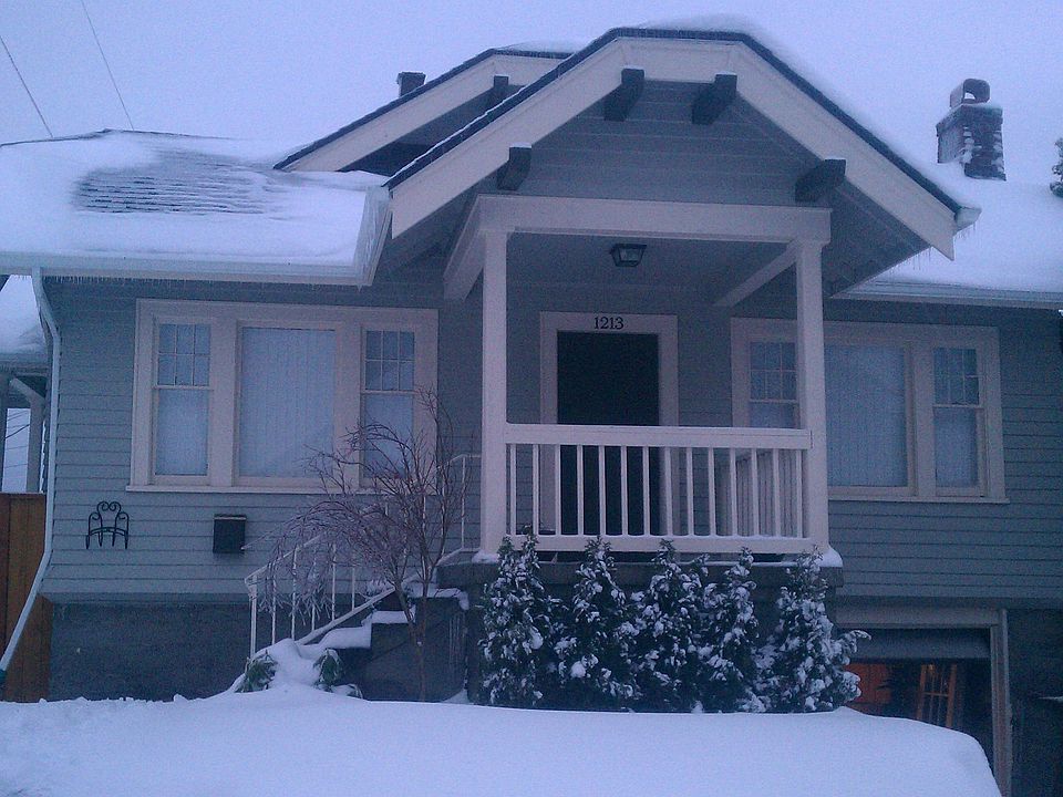 2nd image of 1213 S Fife St