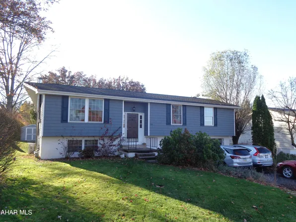 731 Orchard Dr, Duncansville, PA 16635