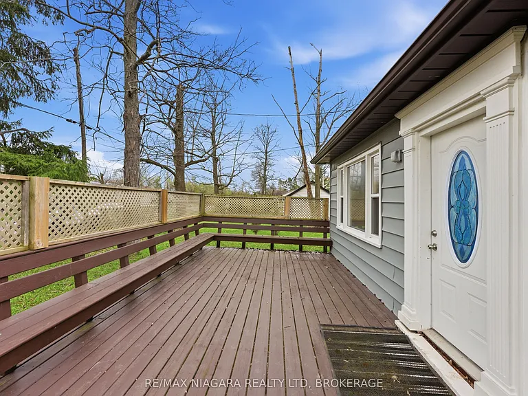 355 Bernard Ave — Photo 2