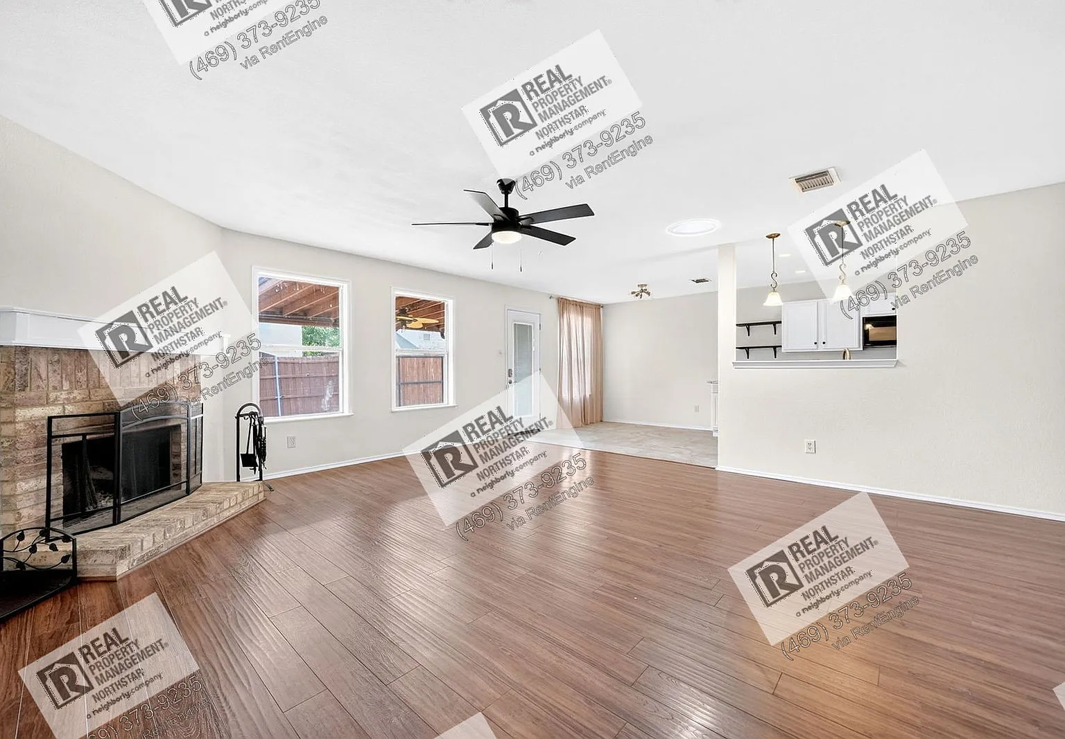 3 bed, 2.0 bath, 1828 sqft, $2,195 — Photo 4