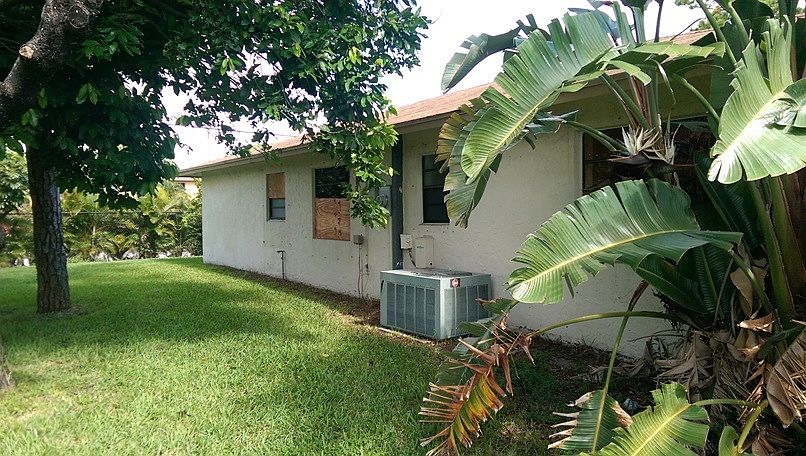 2nd image of 4999 Luqui Ct