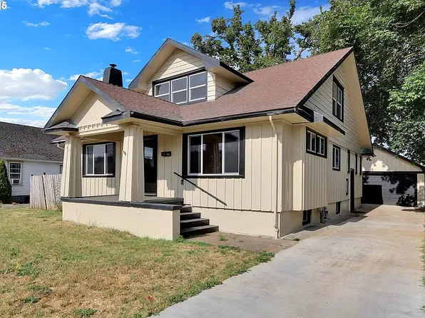 311 N 9th St, Cottage Grove, OR 97424