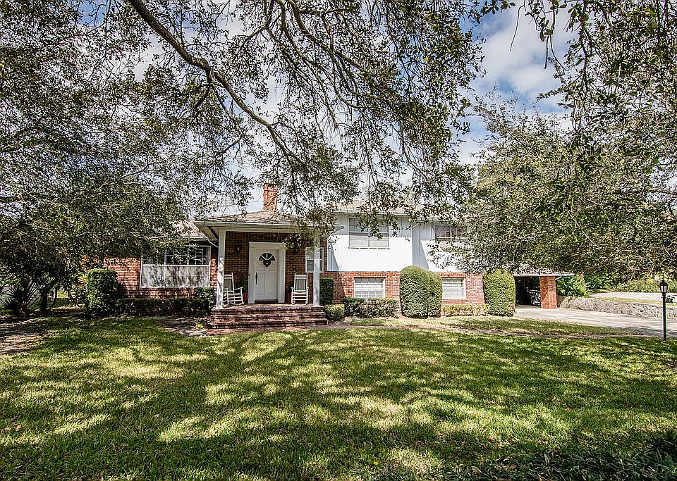 1st image of 19 Elizabeth Ln