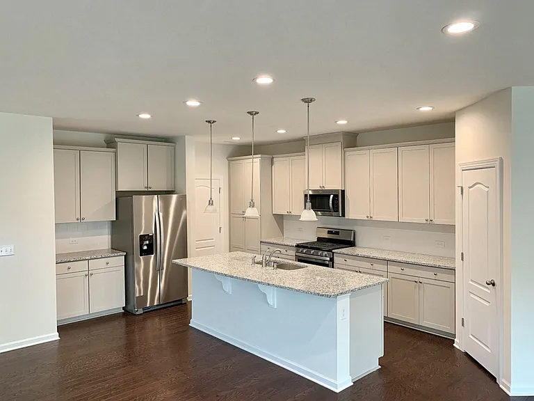 1541 Catch Fly Ln — Photo 6