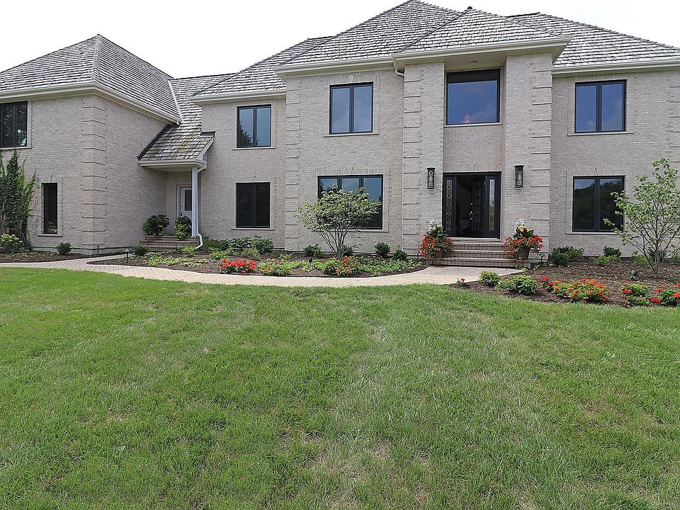 1st image of 16393 W Thoroughbred Dr