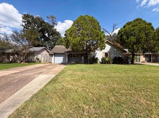 9314 Deanwood St, Houston, TX 77040