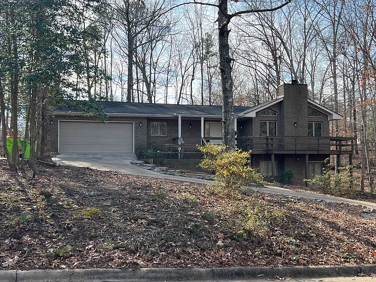 303 Lake Pointe Dr — Photo 19