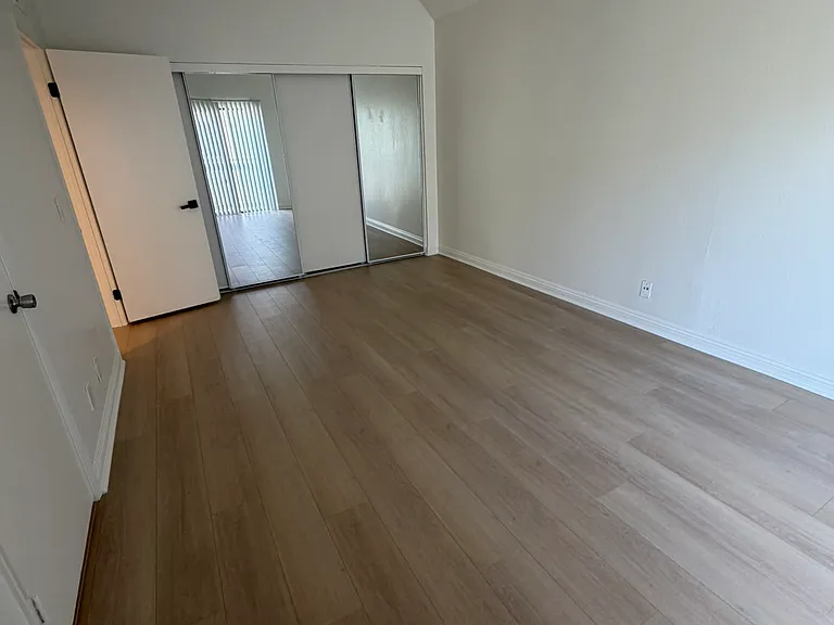 313 E Pine St #18 — Photo 13