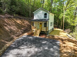 343 Garren Creek Rd, Fairview, NC 28730
