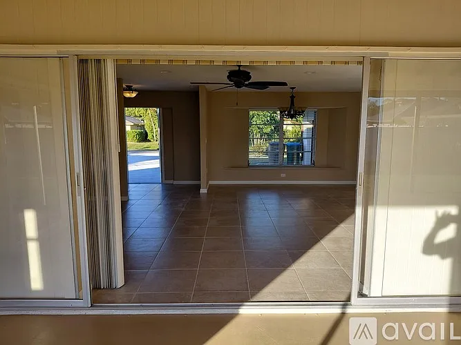 3513 SE 22nd Ave — Photo 2