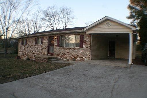 1st image of 226 Woodlawn Dr