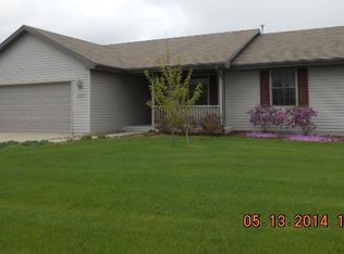 4327 Hoya Ln, Janesville, WI 53545
