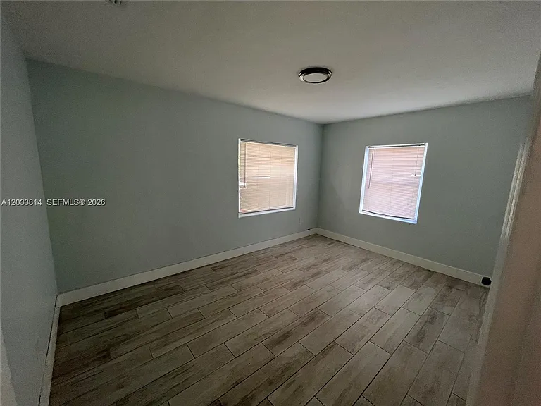 1860 NW 52nd St — Photo 14