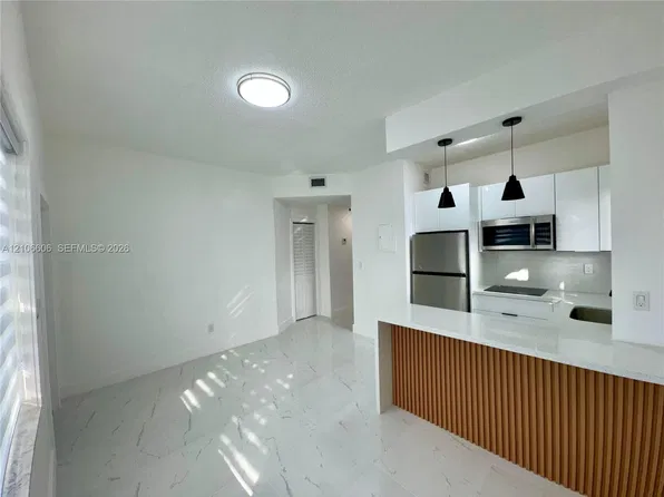 421 NW 13th Ave, Miami, FL