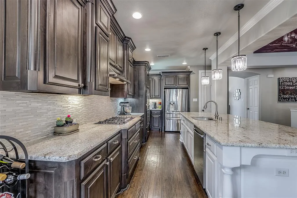 4 bed, 3246 sqft, $4,495 — Photo 4