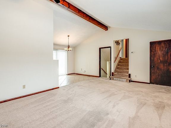 4th image of 5731 Meadow Ln