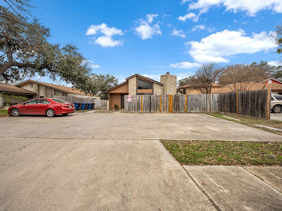 1st image of 11703 Whisper Valley St