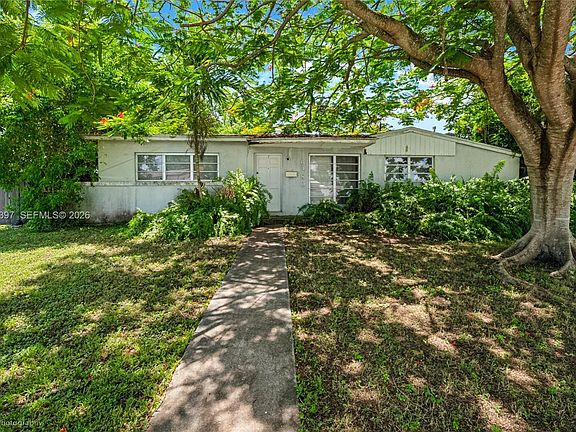 2nd image of 9280 Nautilus Dr