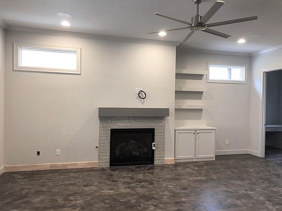 5th image of 140 Cove Creek Ct