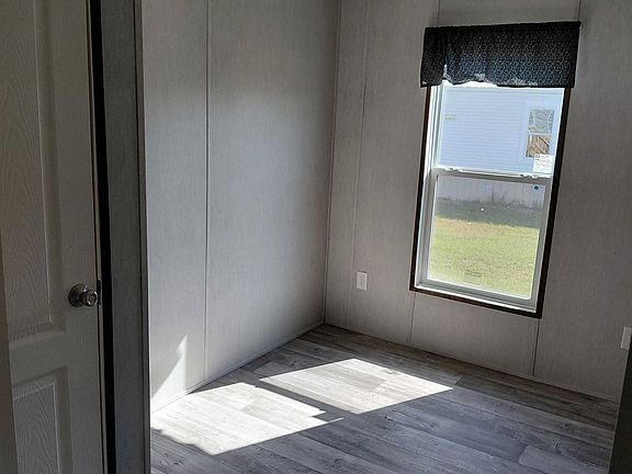 5th image of 305 Annabelle Rd Unit 3